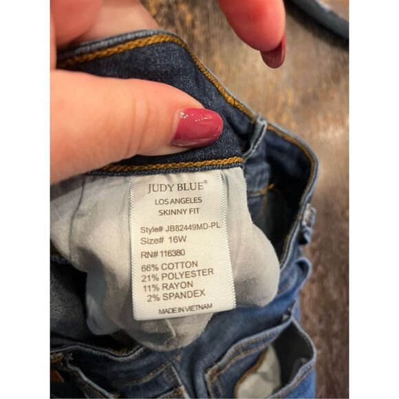 Judy Blue Skinny Fit Mid Rise Jeans sz 16W EUC - Picture 7 of 7